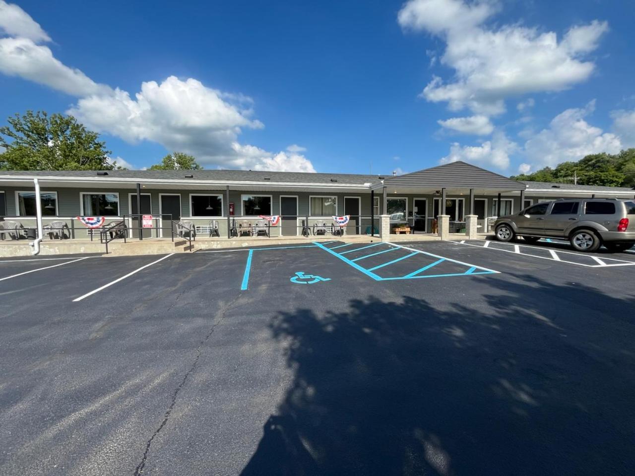 Valley Inn And Suites French Lick Ngoại thất bức ảnh